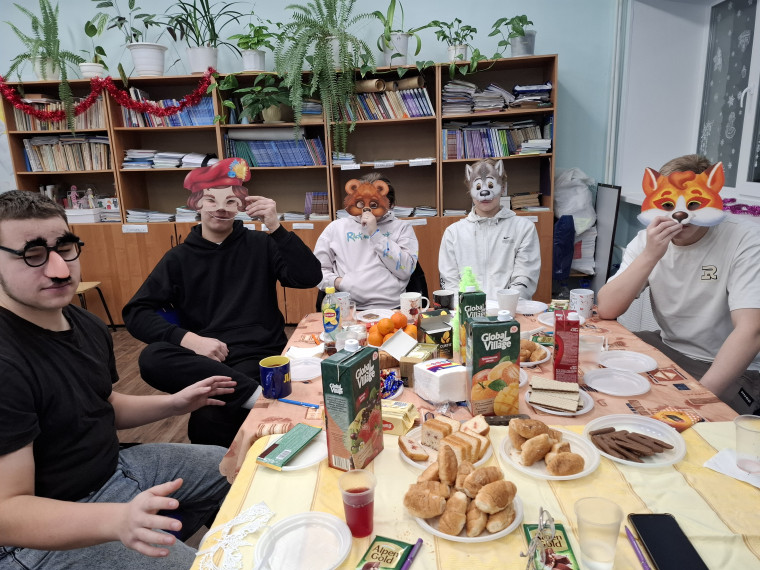 Костюмированный Новогодний вечер.